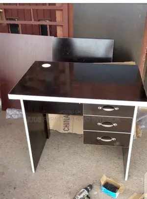 Potable Office Table