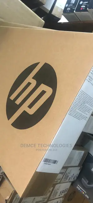New Laptop HP 15-Ra003nia 4GB AMD SSD 256GB