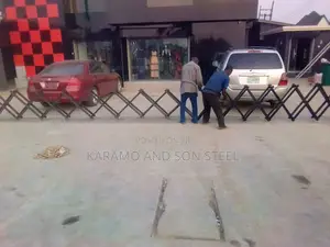Mini Collastible Gates And Roller Shorter