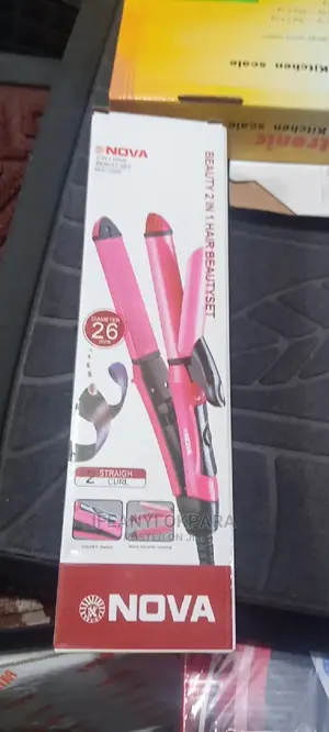 Nova Straightner