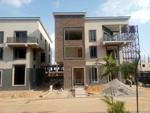 4bdrm Duplex in Jabi for sale