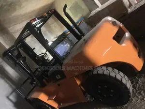 5 Ton Mobile Forklift New
