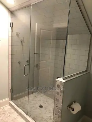 Shower Cubicle Tempered Door