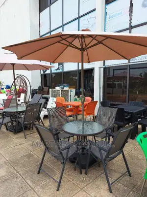 Outdoor/Resturant/Garden Chairs and Table