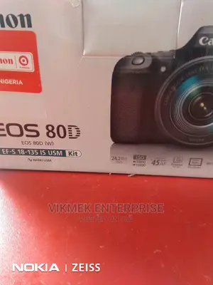 Canon EOS 80D Open Box