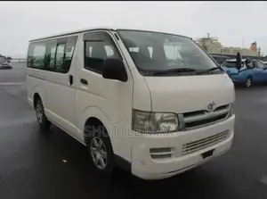 Toyota HiAce 2010