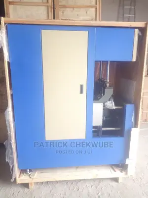 Pet Blower and Pet Mould
