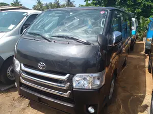 Toyota HiAce 2014 Black