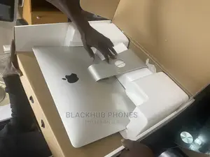 Desktop Computer Apple iMac 8GB Intel Core I3 HDD 1T