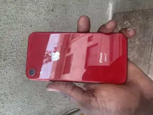 Apple iPhone XR 64 GB Red