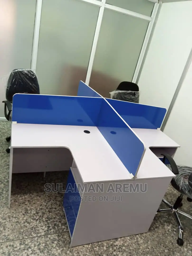 Office Work Station by Four