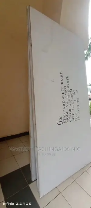 4x4feet Gm White Magnetic Teaching Board