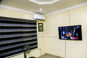 Cute Furnished 2 Bedroom Shortlet Apartment at Alakia