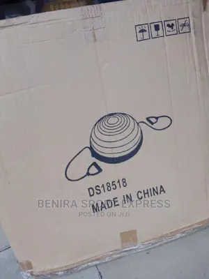 Bosu Ball With Resistant Band