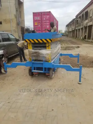 12 Meter Fully Electric Scissors Lift/Sky Lift