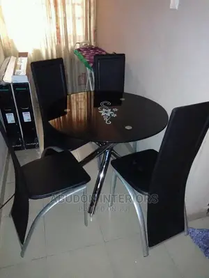 Black Mini Round Table