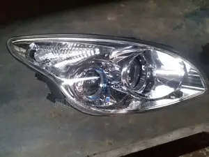 Hyundai Touring Headlamp