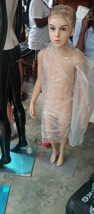 Age 7 to 12 Years Plastic Display Unisex Mannequins