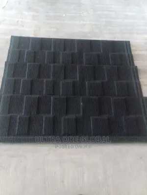 Plain Black Shingle