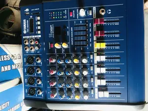4channel Powered Mixer Amplifier