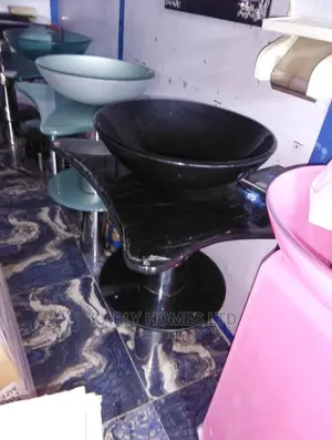 Quality Glass Wash Hand Basins