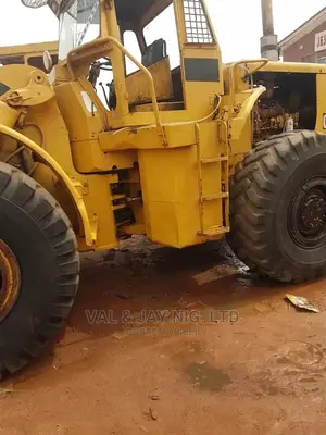 Payloaders, Graders and Backhoe Loader for Hire