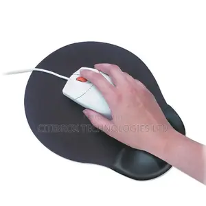 Mouse Pad With Gel Wrist Rest Support