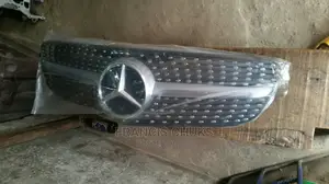 Stone Front Grille for Mercedes Benz C300.