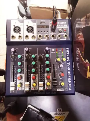 Yamaha 4ch Mixer