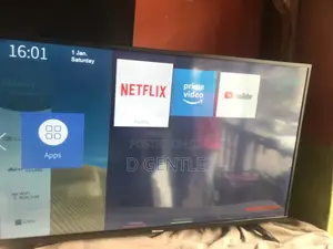 40” Hisense Full Smart Tv With Mirrocast Netflix Youtube Etc