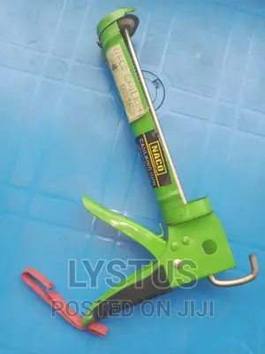 NACO Caulking Gun