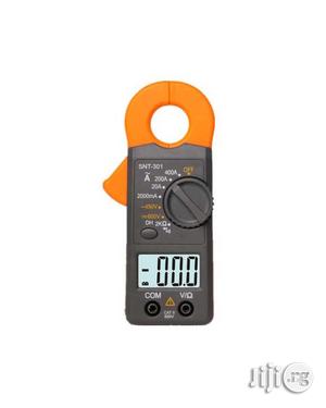 Portable LCD Digital Multimeter Clamp Meter SNT301