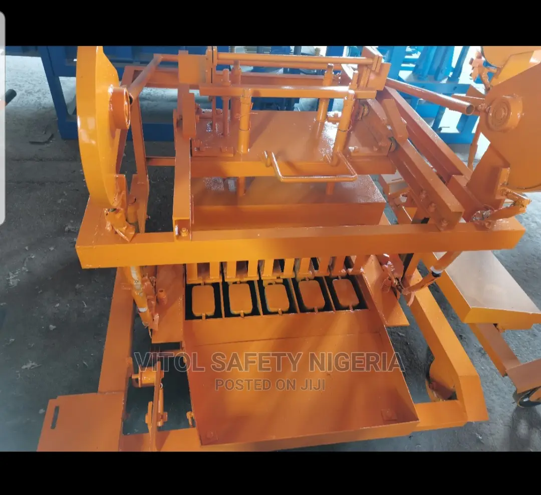 Automatic Egg Laying Block Making Machine QT40-3A