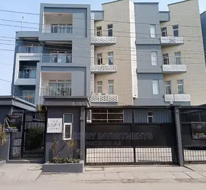 Functional 27 Rooms Hotel for Sale in Vi Lagos N1.4b