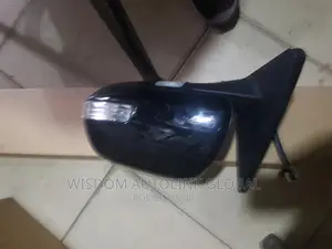 Side Mirrors for Toyota Highlander 2012 on With Trafficator