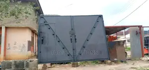 Model and Strong Design 12ft by 8ft Gate for Sales