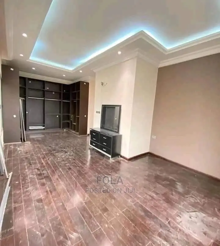 Plasterboard/Wall Screeding