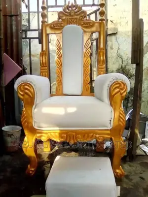 Royal Chair