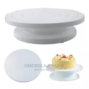 Cake Turning Table / Rotating Table