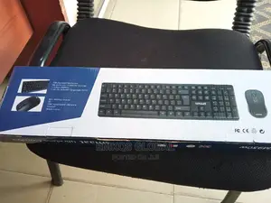 Smaat Wireless Keyboard and Optical Mouse.