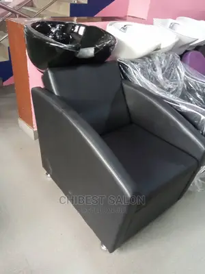 Black Shampoo Chair