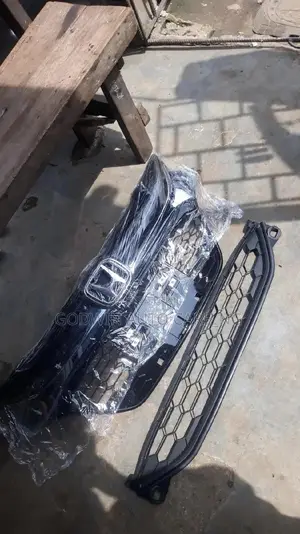 Front Grille 2016 Honda HRV
