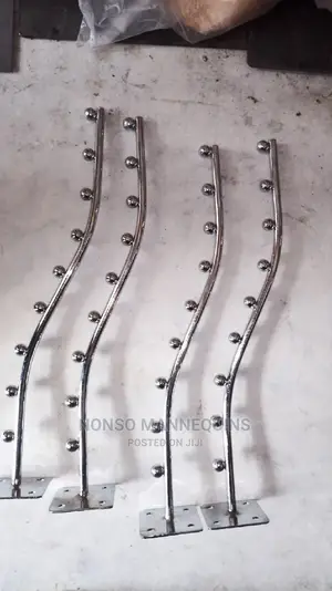 9 Pin Studed Wall Display Hangers