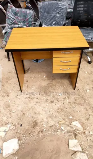3 Feat Office Table