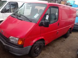 Ford Transit 2002 Red