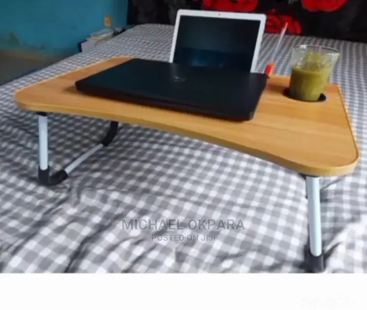 Foldable Computer/Accessories Table
