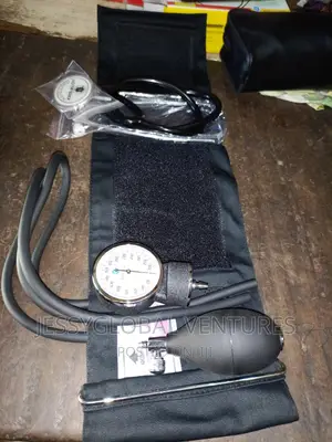 Analog BP Monitor With Stethoscope