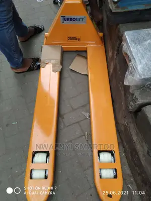 2.5ton Pallet Truck Original One