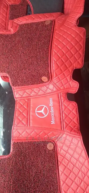 Quality Mercedes Benz All Round Foot/Floor Mat.