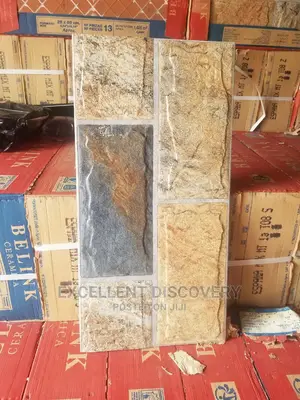 Spanish 04 Crack Tiles